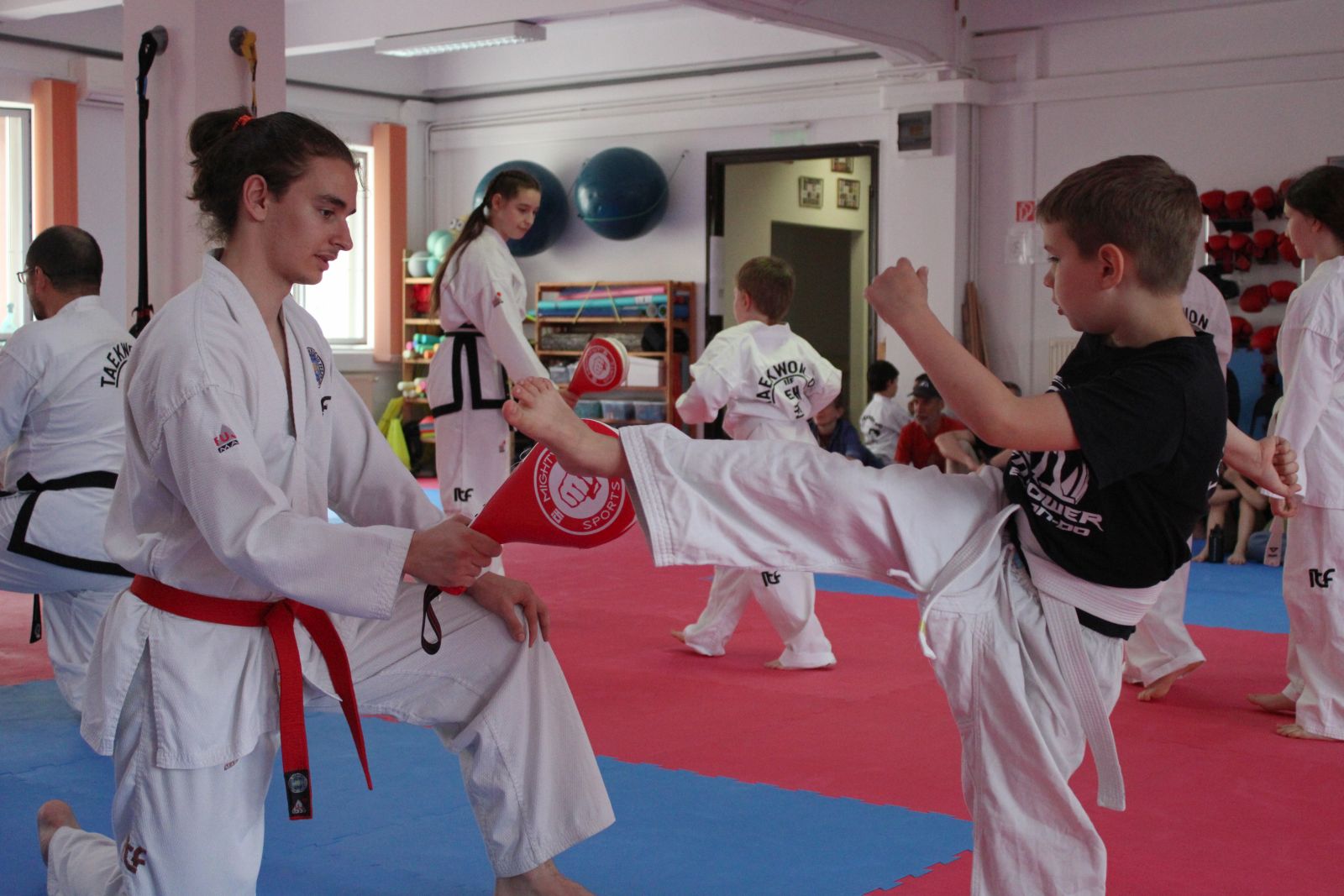 Generációk együtt Generációk együtt